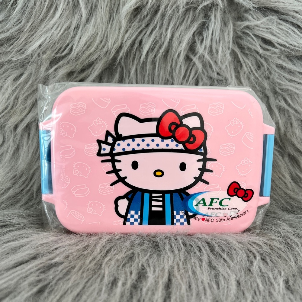 ✨RARE✨ Hello Kitty bento box NWT food storage 30th Anniversary